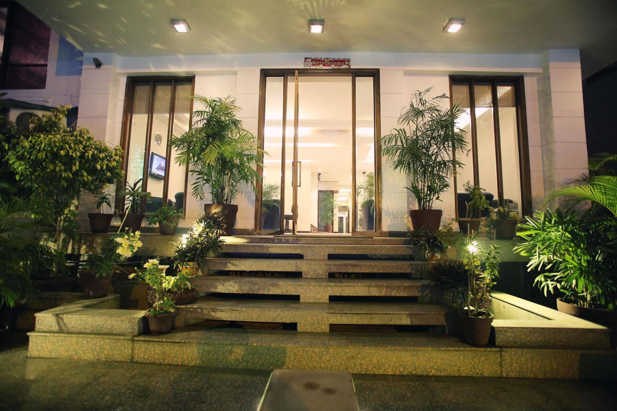 Hotel City Premier Gurgaon Exterior foto